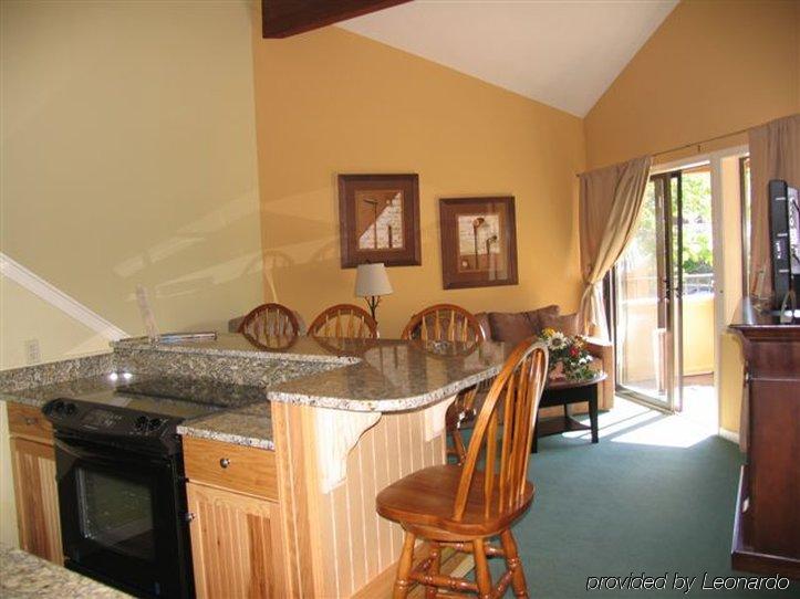 Pointes North Inn Charlevoix Kamer foto