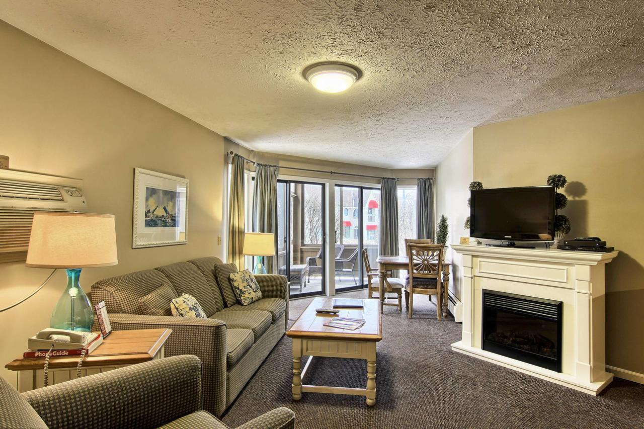 Pointes North Inn Charlevoix Buitenkant foto