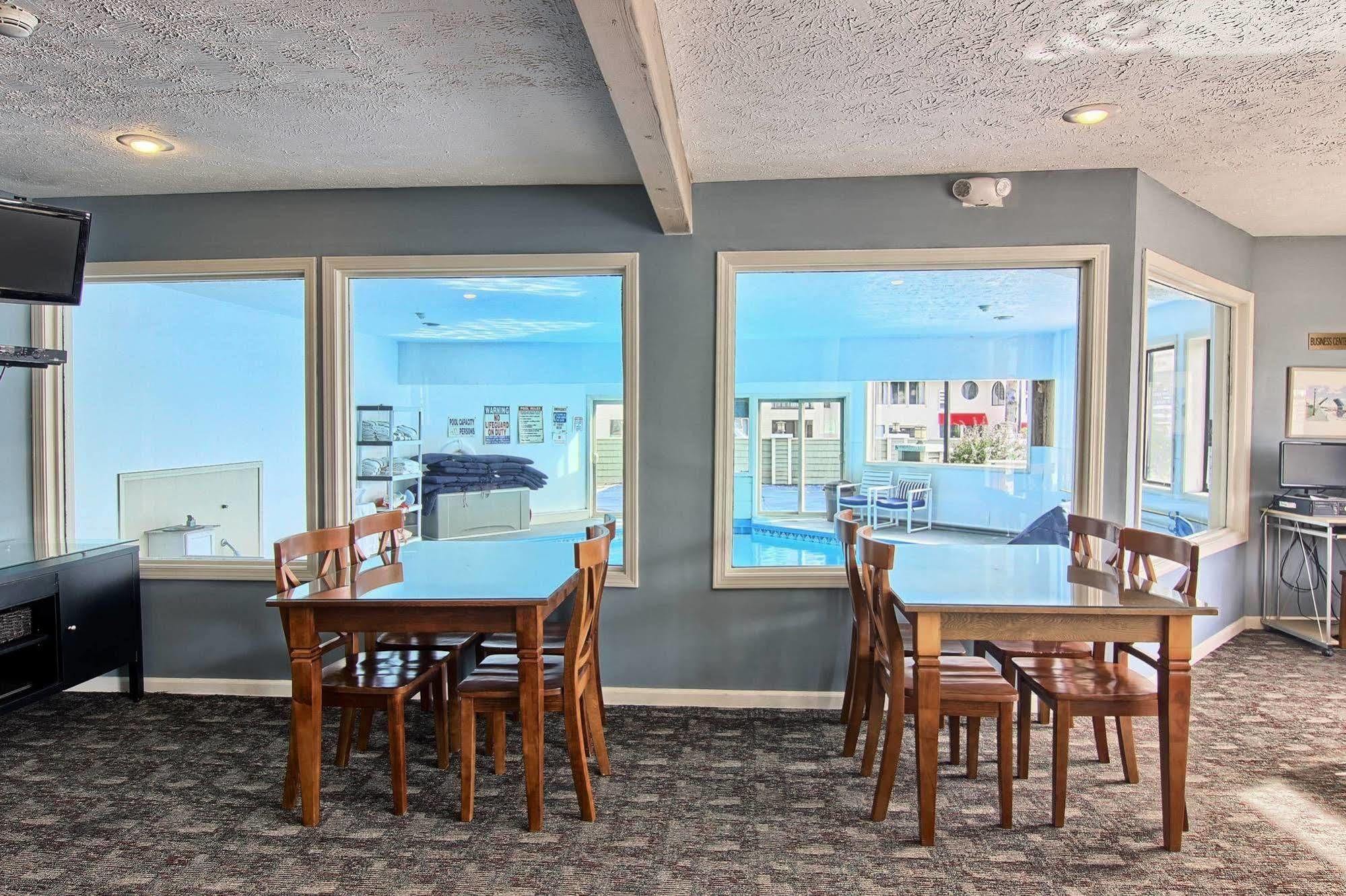Pointes North Inn Charlevoix Buitenkant foto