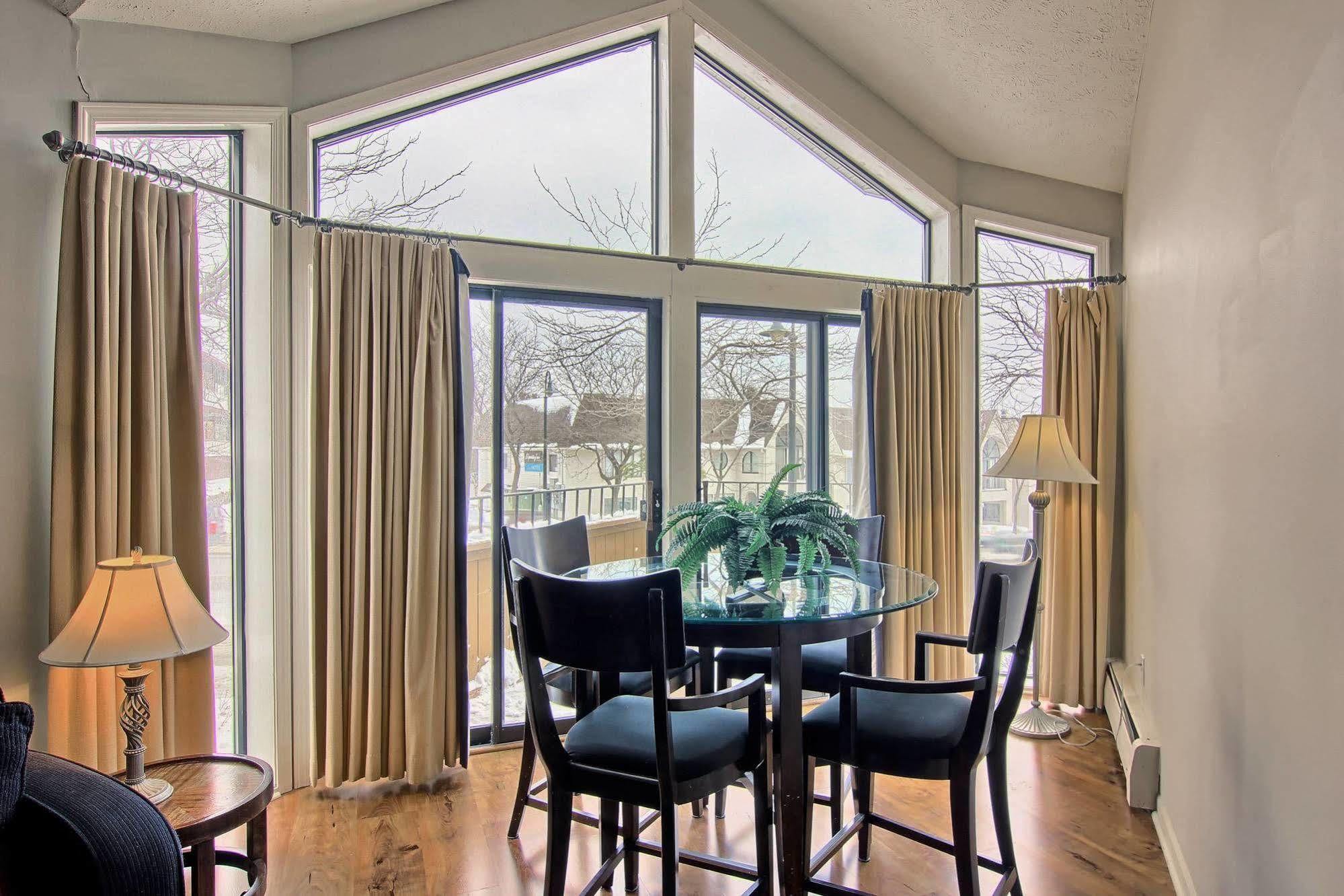 Pointes North Inn Charlevoix Buitenkant foto
