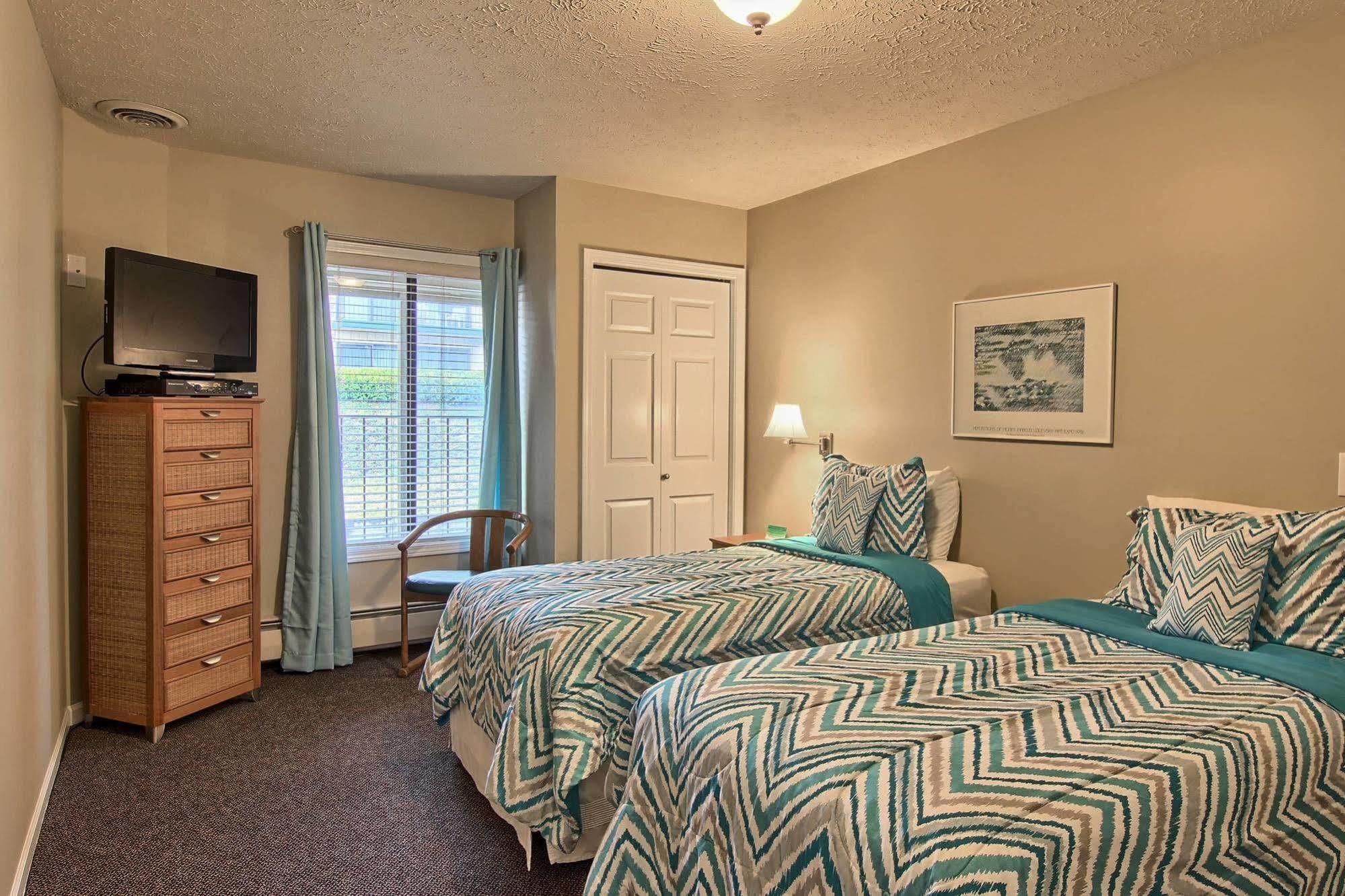 Pointes North Inn Charlevoix Buitenkant foto